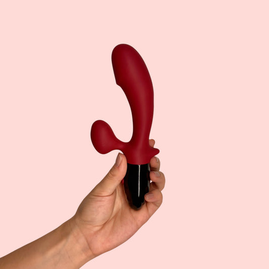 Vibrador Baya Escarlata color rojo carmesí con brazo estimulador redondeado y base negra brillante - Edén