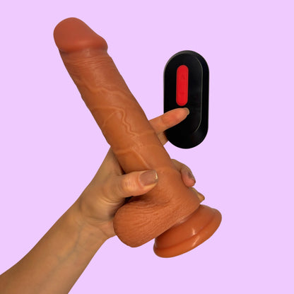 Dildo realista Manantial de la Vida con control remoto inalámbrico, sostenido en la mano - Edén